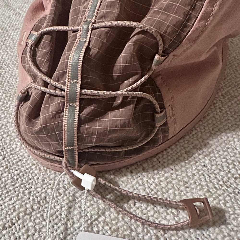 New LULULEMON Drawcord Hiking Cap Rose Pink Clay Hat Moisture Wicking Size S/M - Picture 10 of 16